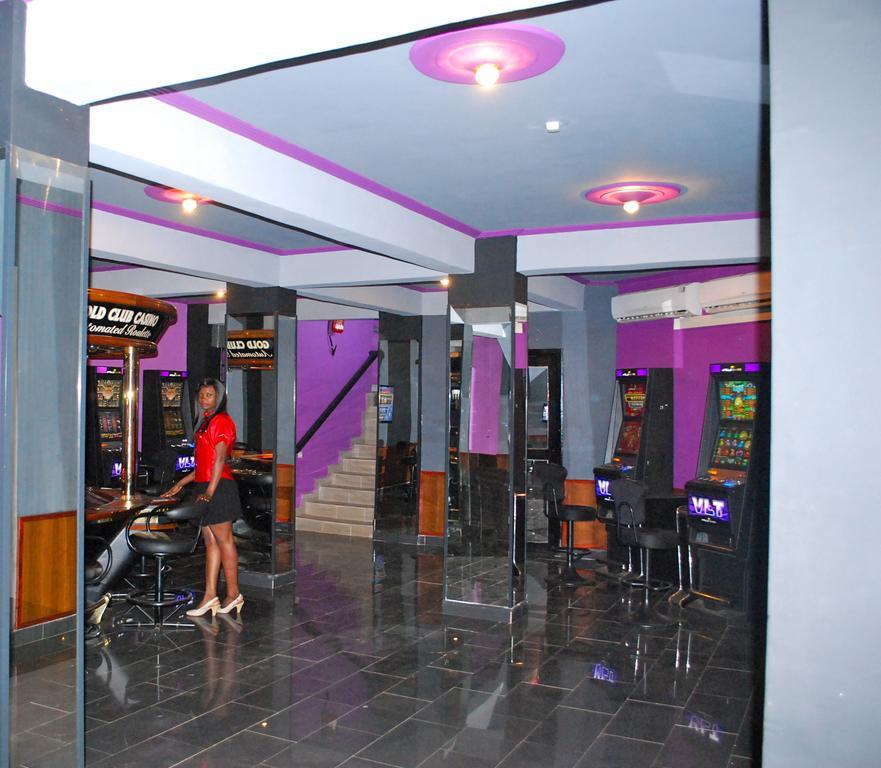 Yaahot Hotel Yaounde Ngoại thất bức ảnh