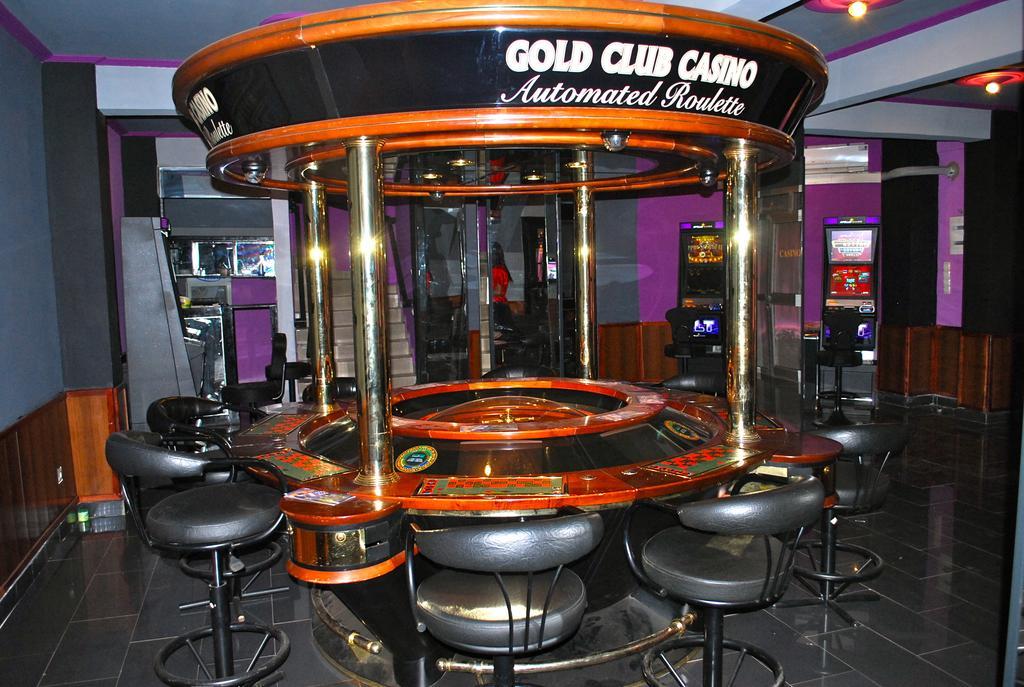 Yaahot Hotel Yaounde Ngoại thất bức ảnh