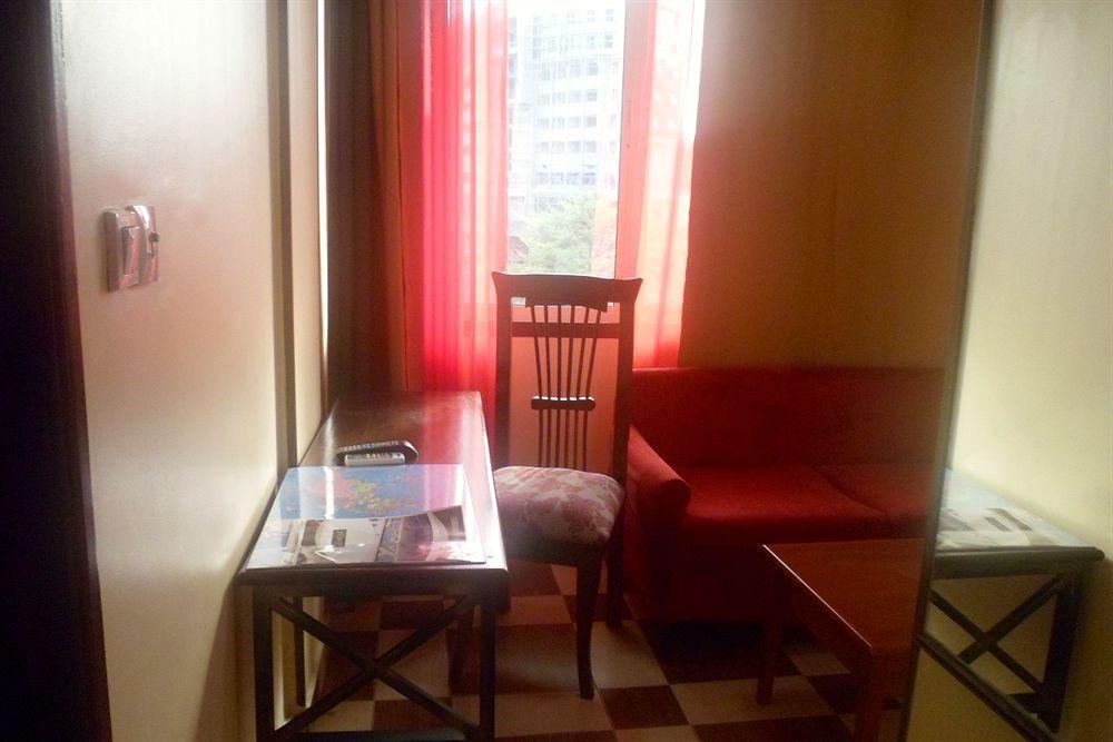 Yaahot Hotel Yaounde Ngoại thất bức ảnh